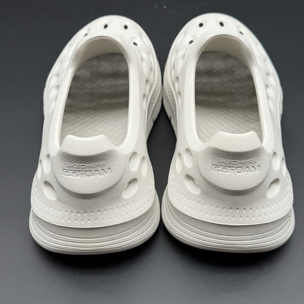 Skechers Arch Fit Go Foam White Foamies Clogs Slip On Women SZ 7 Men Sz 5 Shoes - Picture 3 of 7